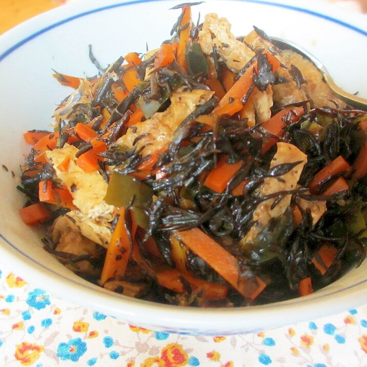 海藻と油揚げの煮物 レシピ 作り方 By Mococo05 楽天レシピ 海藻と油揚げの煮物 レシピ 作り方 By Mococo05 楽天レシピ